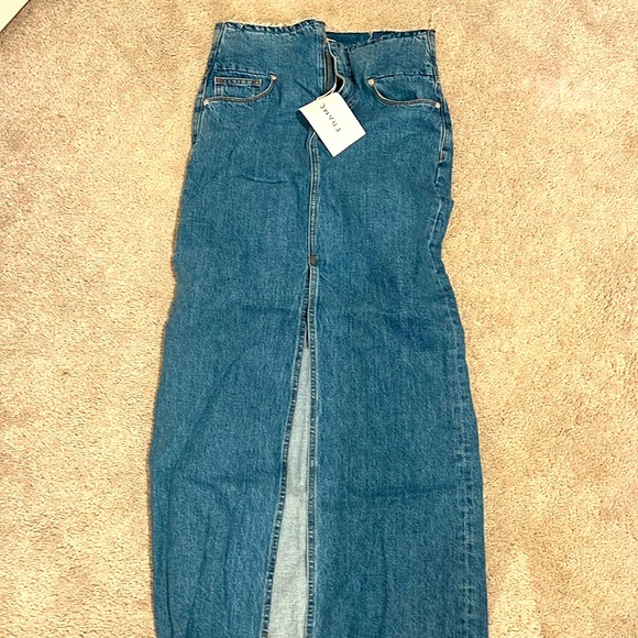 NWT Frame cut off waist maxi denim skirt…deep split up the center… - Picture 1 of 3